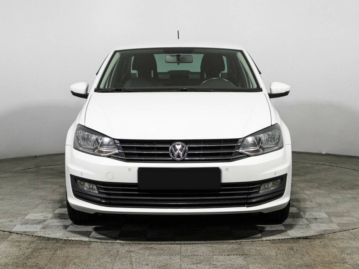 Купить Volkswagen Polo с пробегом. Фото: #1