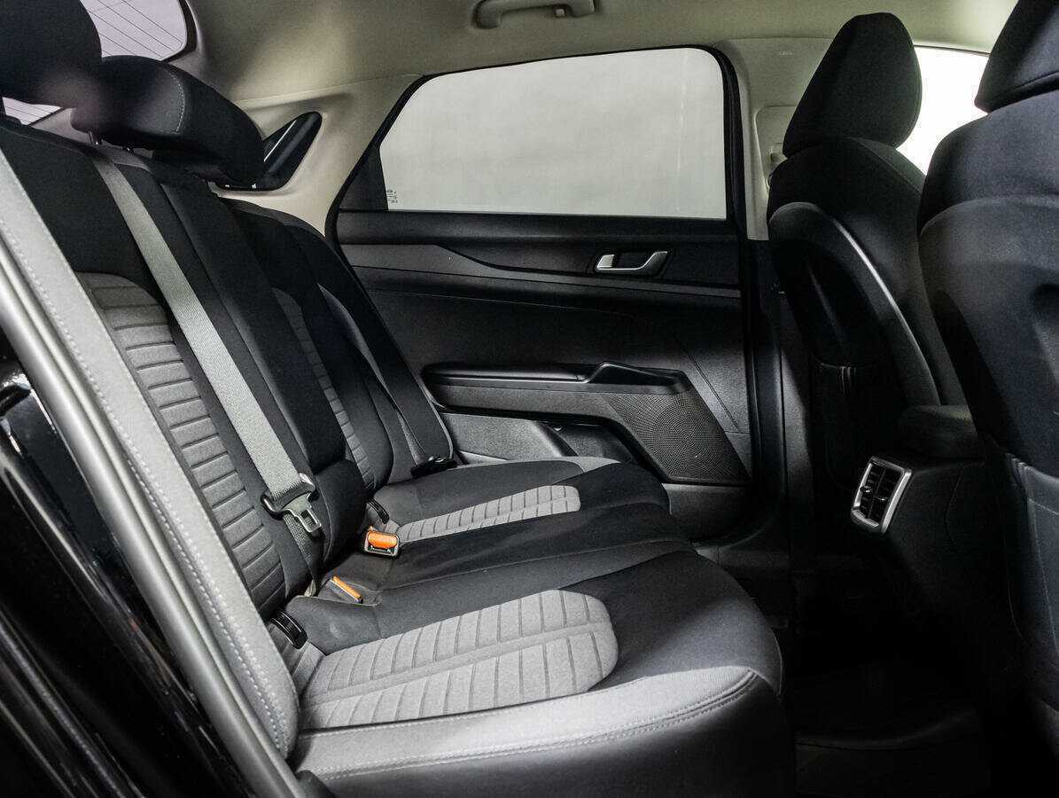 Купить Kia K5 с пробегом. Фото: #14