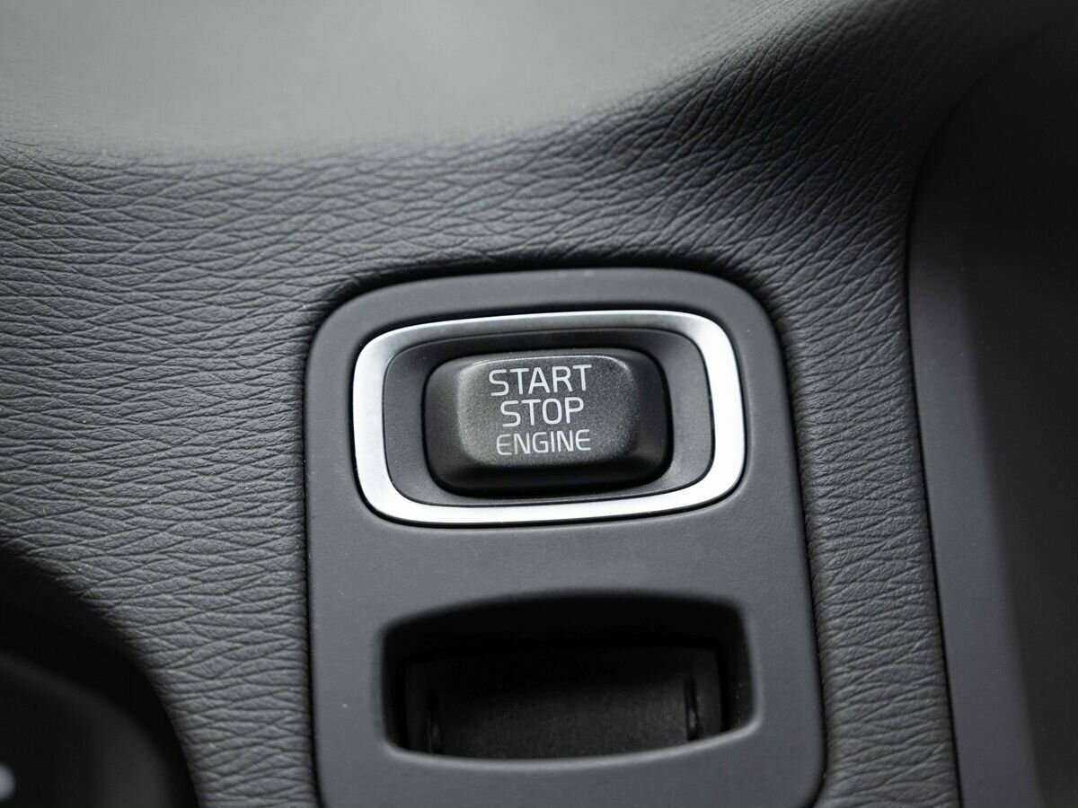 Купить Volvo XC70 с пробегом. Фото: #19