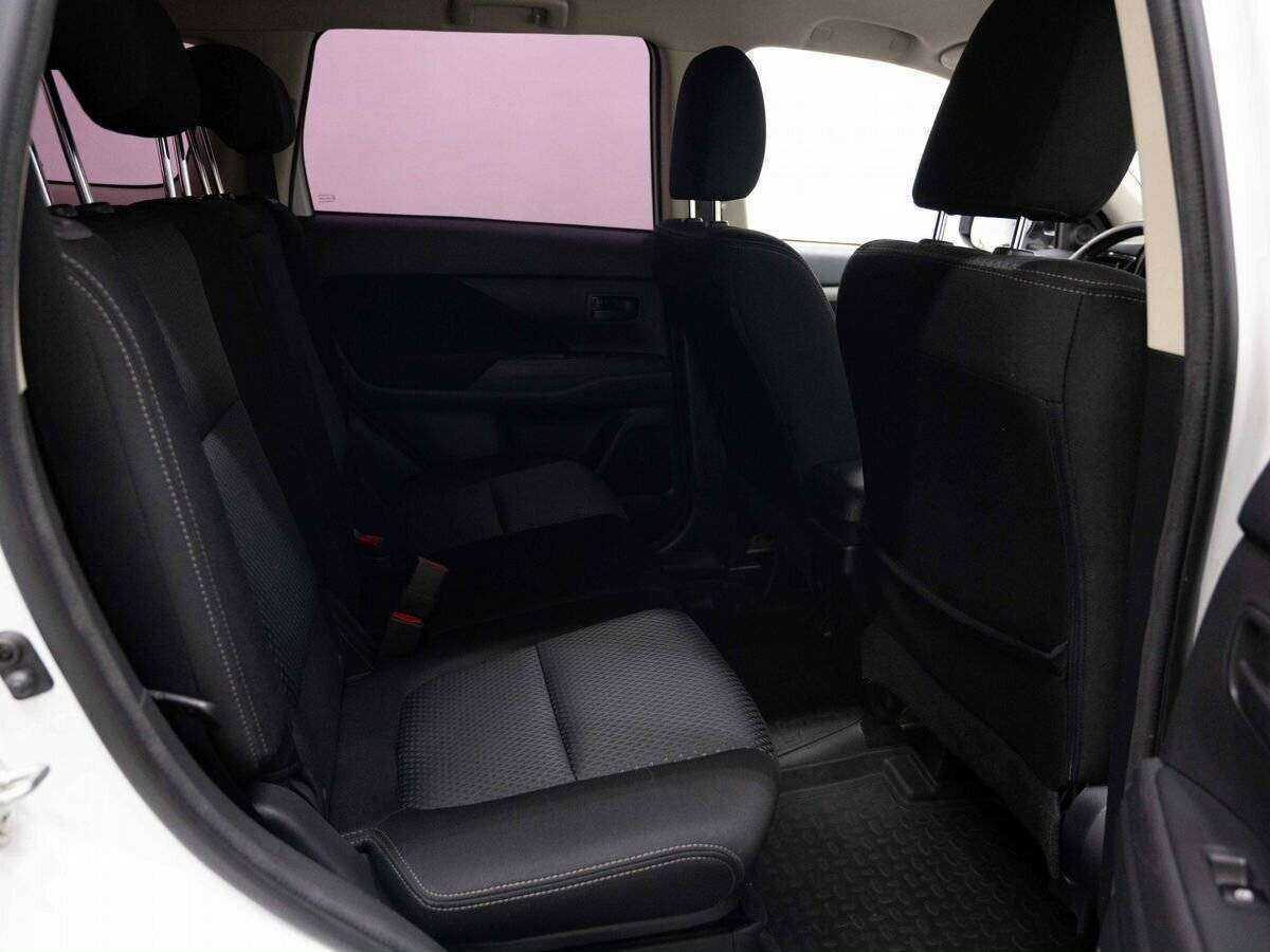 Купить Mitsubishi Outlander с пробегом. Фото: #9