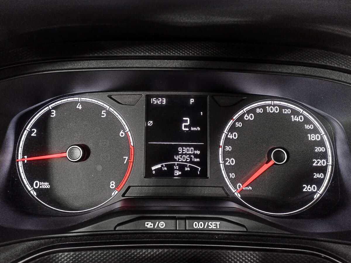 Купить Volkswagen Polo с пробегом. Фото: #10