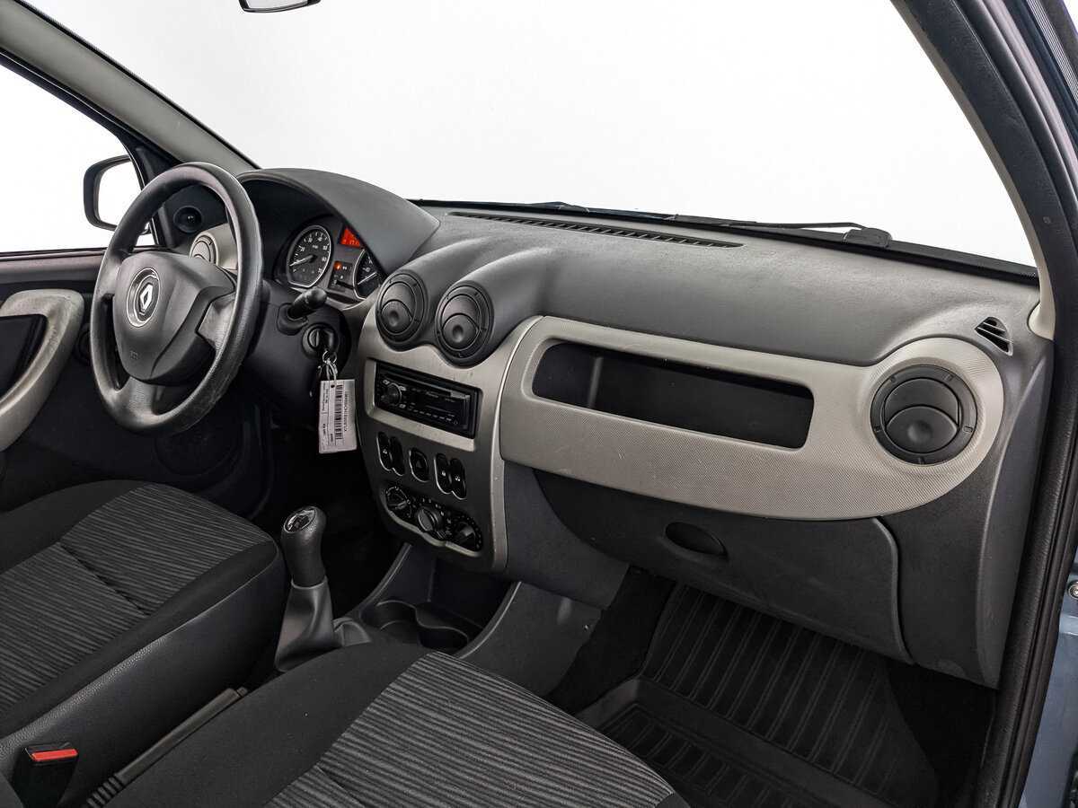 Купить Renault Sandero с пробегом. Фото: #8