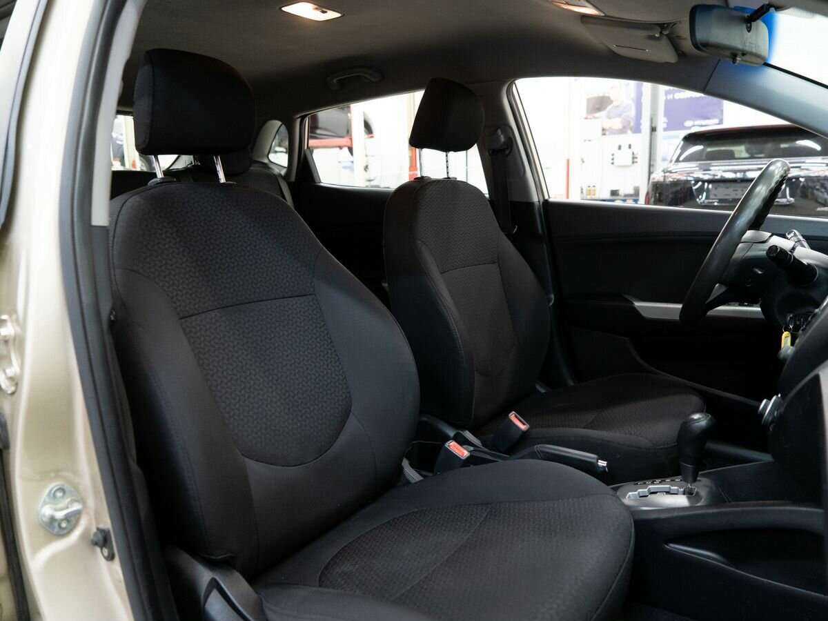 Купить Kia Rio с пробегом. Фото: #7