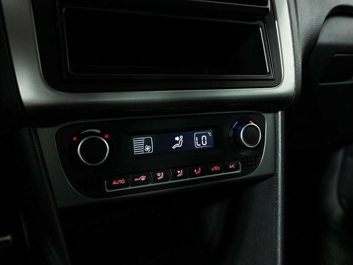 Купить Volkswagen Polo с пробегом. Фото: #14