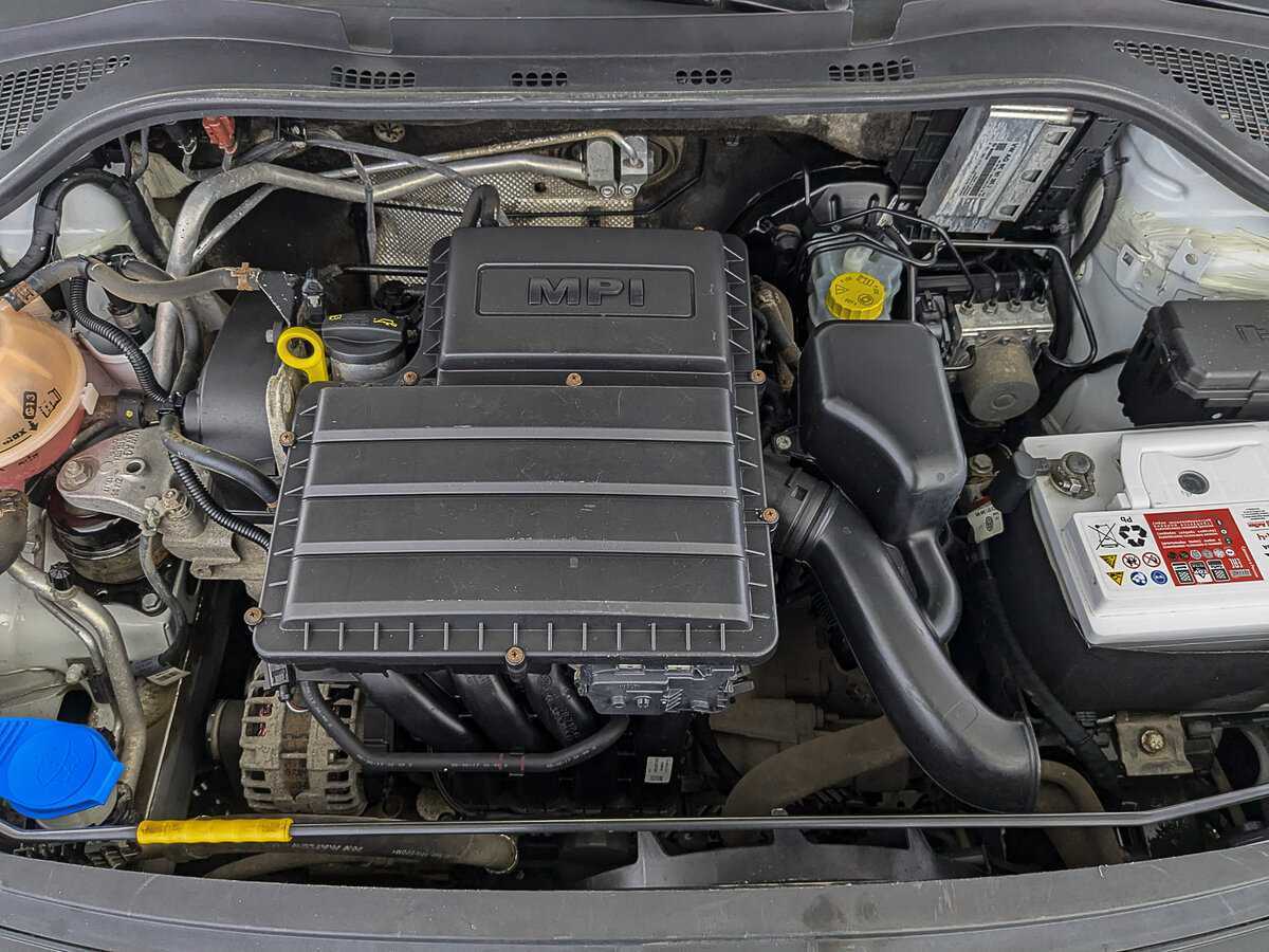 Купить Skoda Rapid с пробегом. Фото: #8