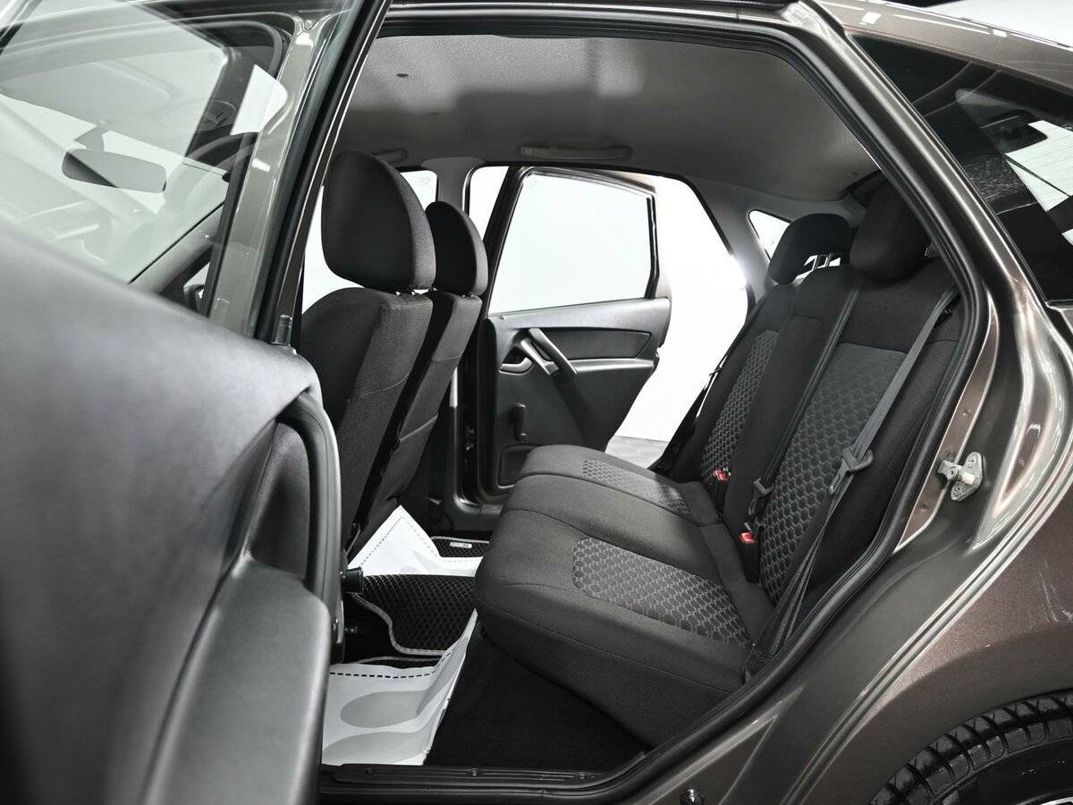 Купить Lada (ВАЗ) Granta с пробегом. Фото: #12