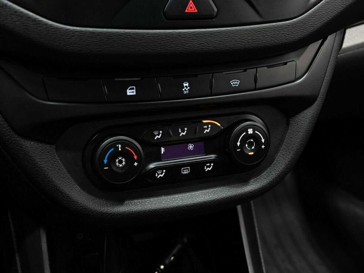 Купить Lada (ВАЗ) Vesta с пробегом. Фото: #18