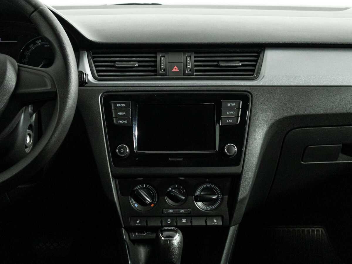 Купить Skoda Rapid с пробегом. Фото: #13