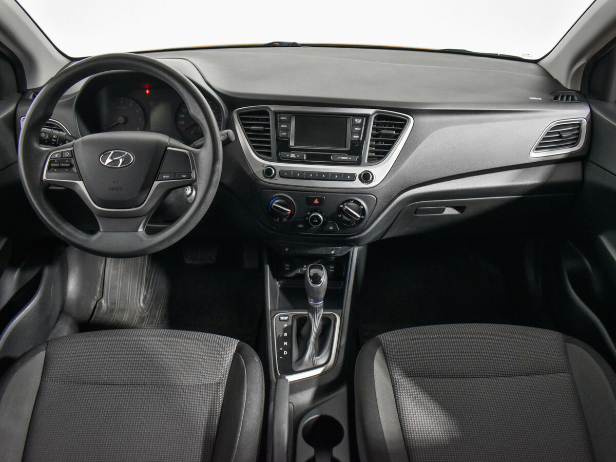 Купить Hyundai Solaris с пробегом. Фото: #12