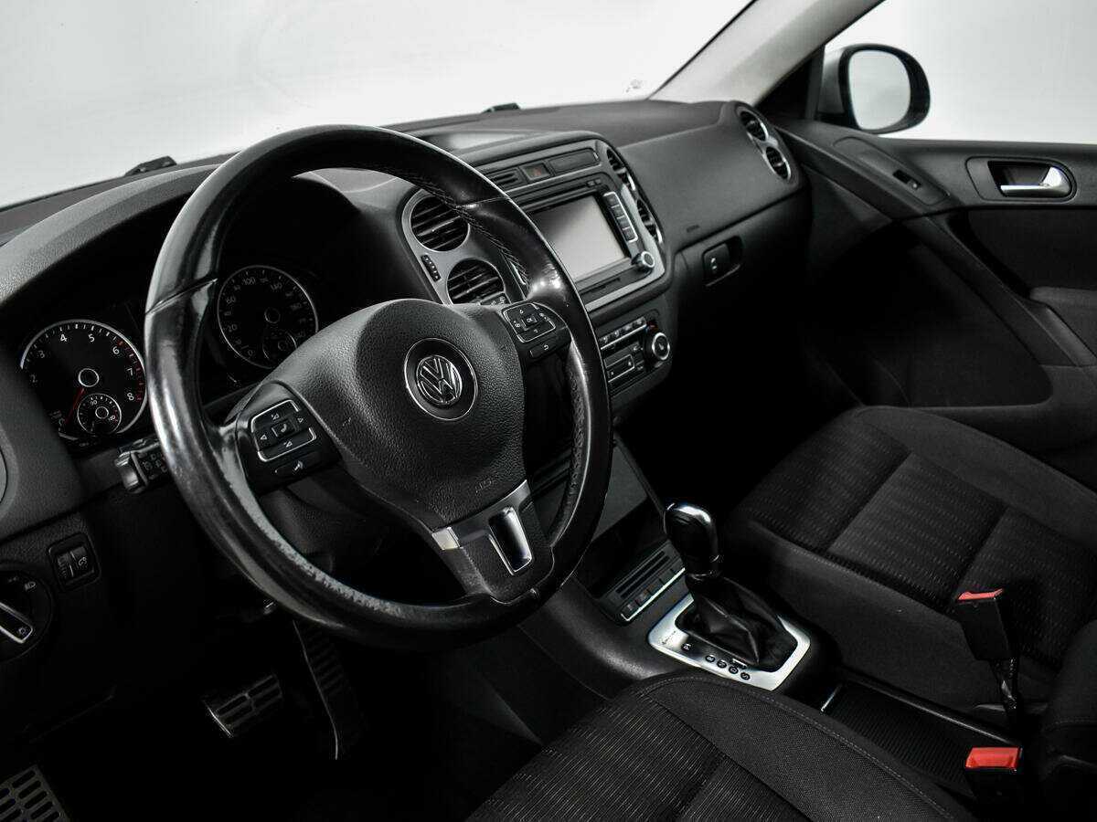 Купить Volkswagen Tiguan с пробегом. Фото: #8