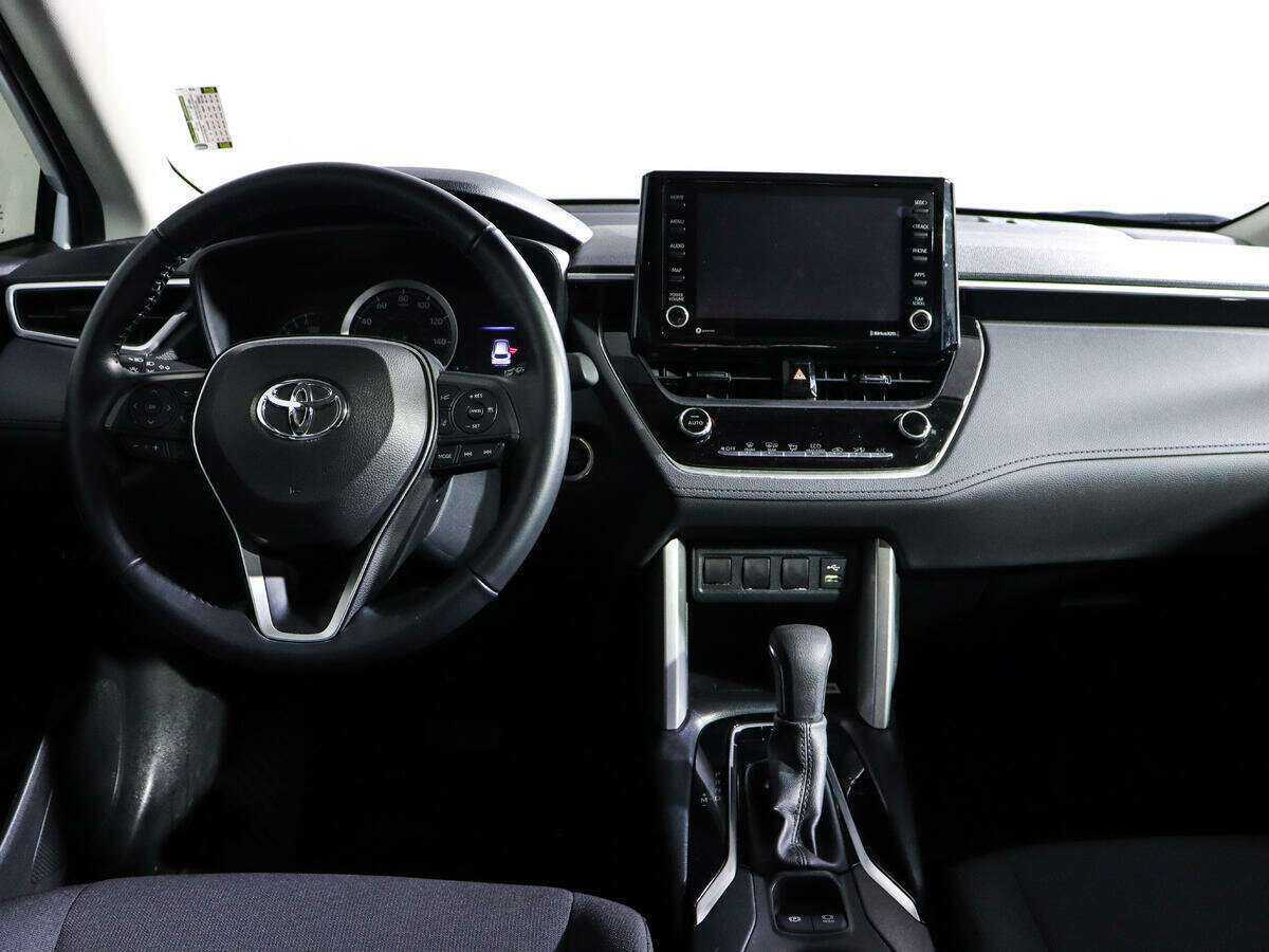 Купить Toyota Corolla Cross с пробегом. Фото: #9