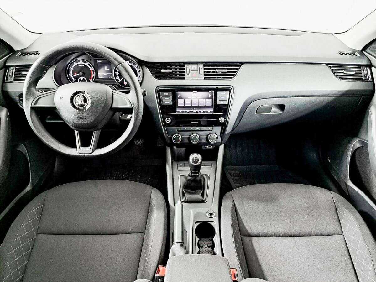 Купить Skoda Octavia с пробегом. Фото: #10