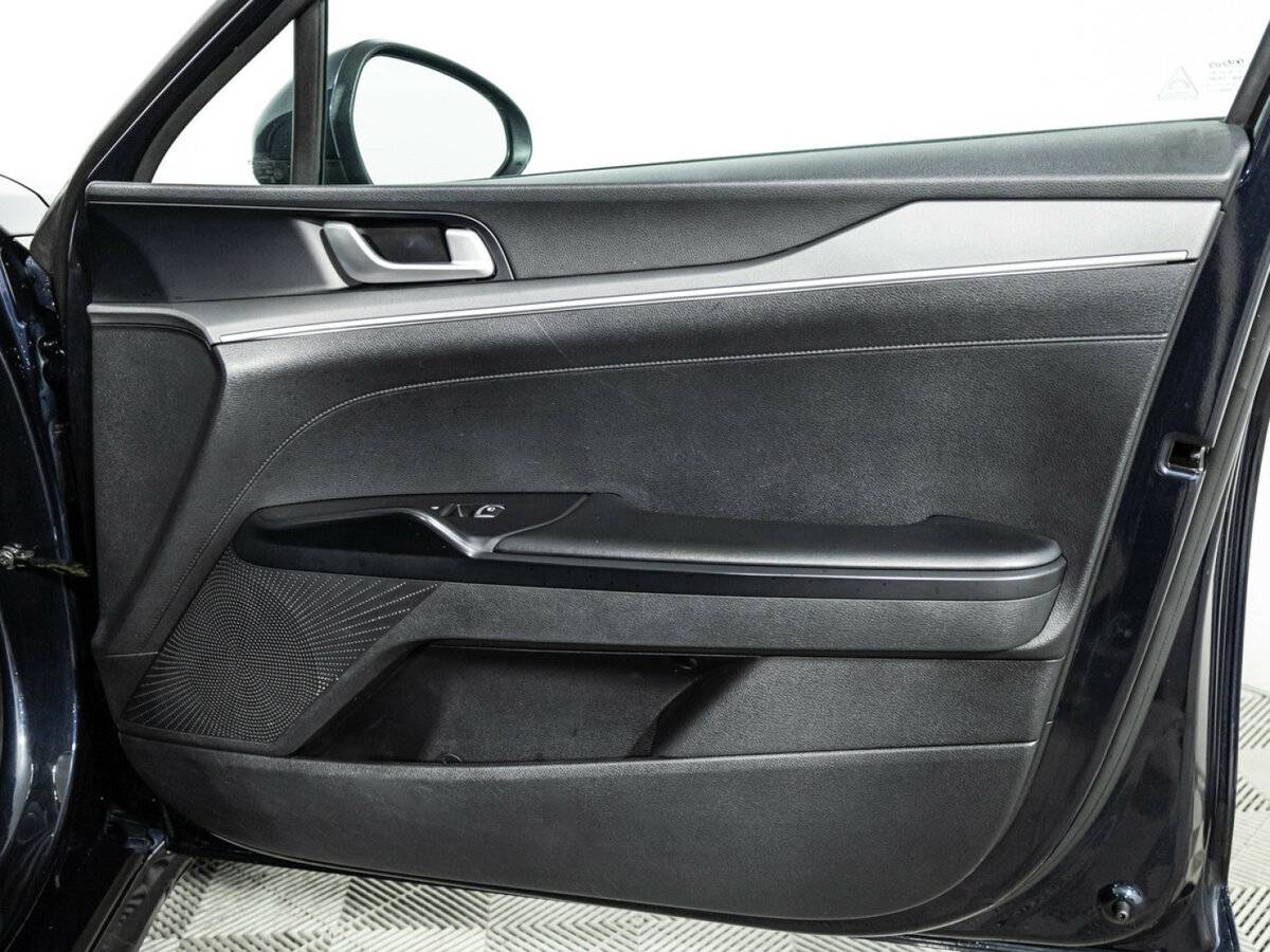 Купить Kia K5 с пробегом. Фото: #26