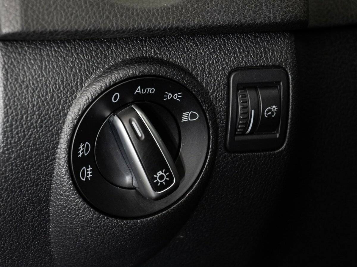 Купить Volkswagen Tiguan с пробегом. Фото: #11