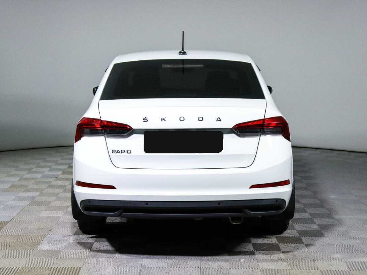 Купить Skoda Rapid с пробегом. Фото: #4