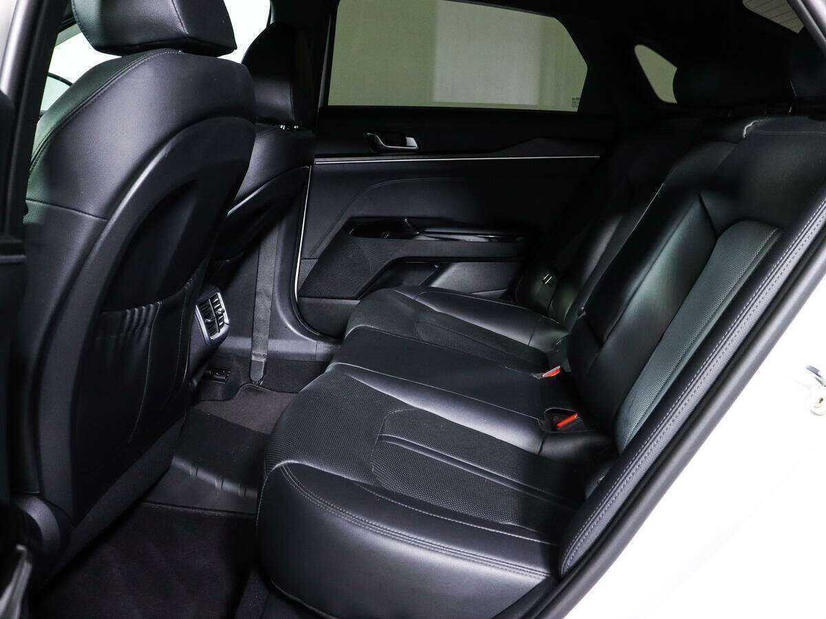 Купить Kia K5 с пробегом. Фото: #7