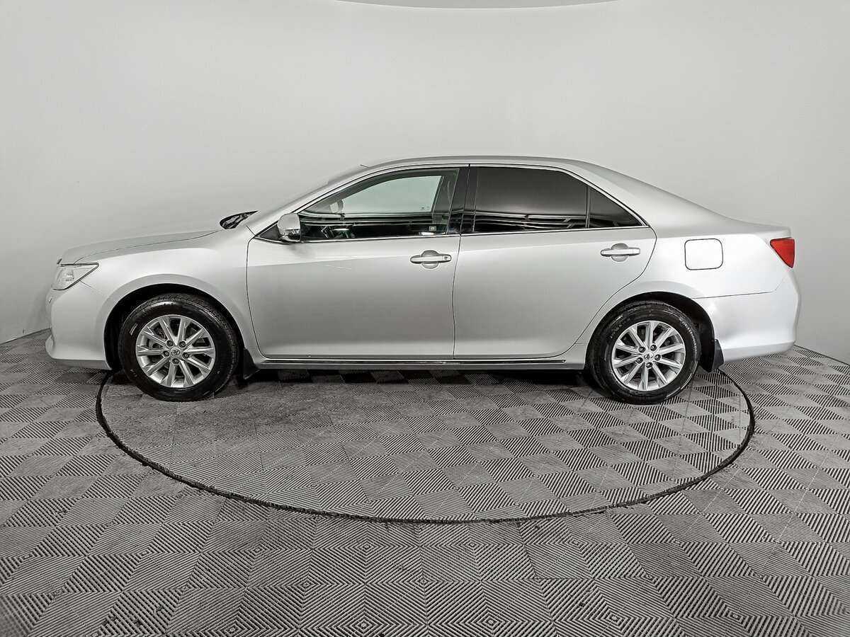Купить Toyota Camry с пробегом. Фото: #7