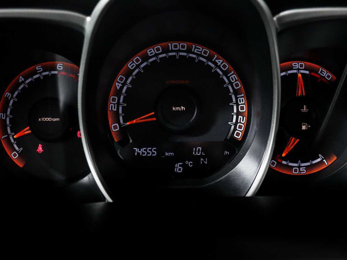 Купить Lada (ВАЗ) Vesta с пробегом. Фото: #10