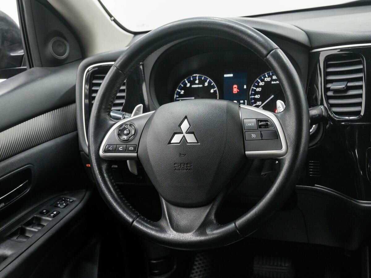 Купить Mitsubishi Outlander с пробегом. Фото: #10
