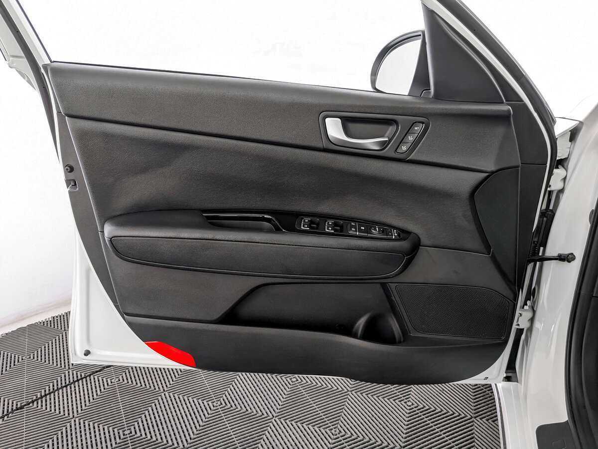 Купить Kia Optima с пробегом. Фото: #14