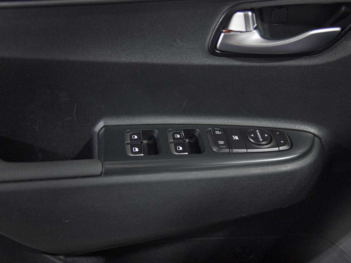 Купить Kia Rio с пробегом. Фото: #14