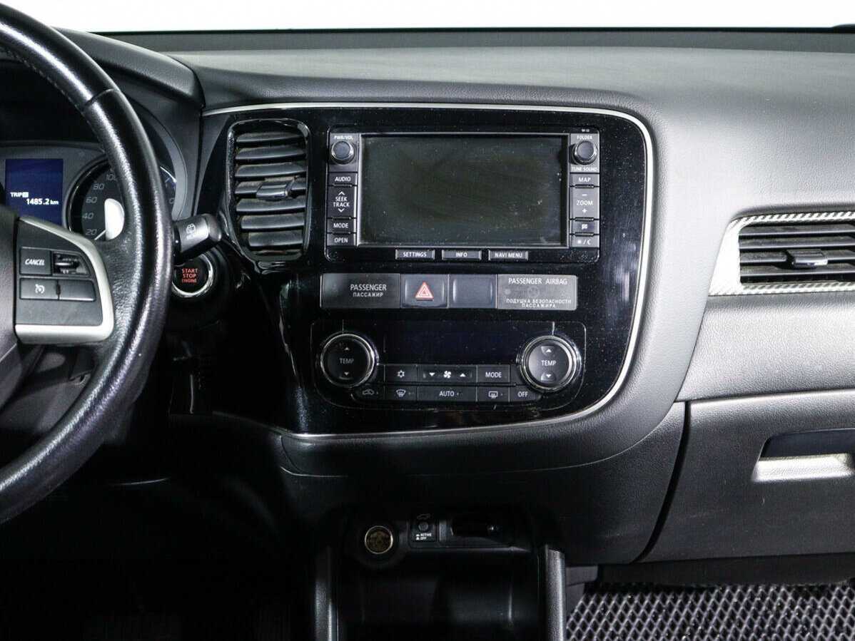 Купить Mitsubishi Outlander с пробегом. Фото: #12