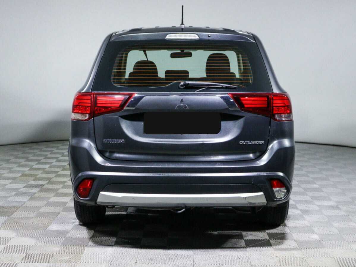 Купить Mitsubishi Outlander с пробегом. Фото: #4