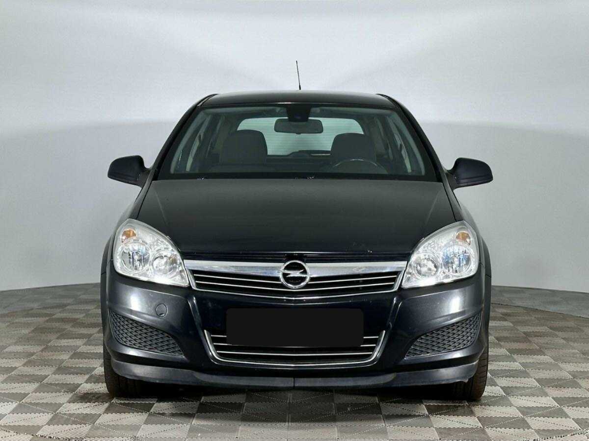 Купить Opel Astra с пробегом. Фото: #2