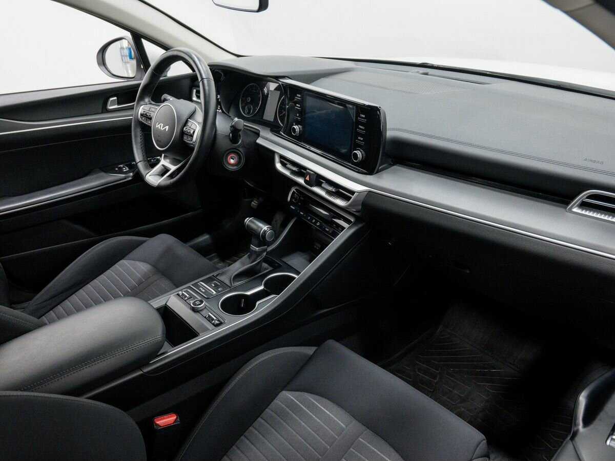 Купить Kia K5 с пробегом. Фото: #6