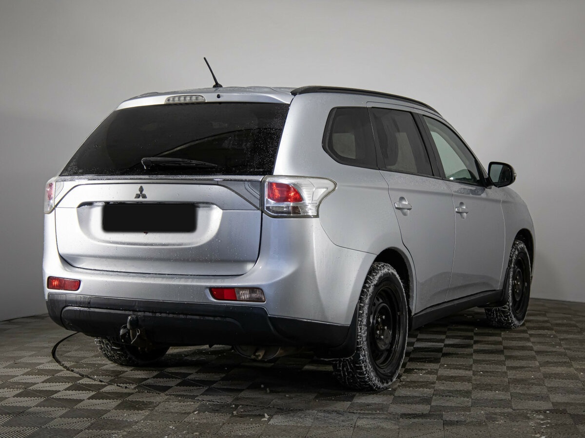 Купить Mitsubishi Outlander с пробегом. Фото: #3