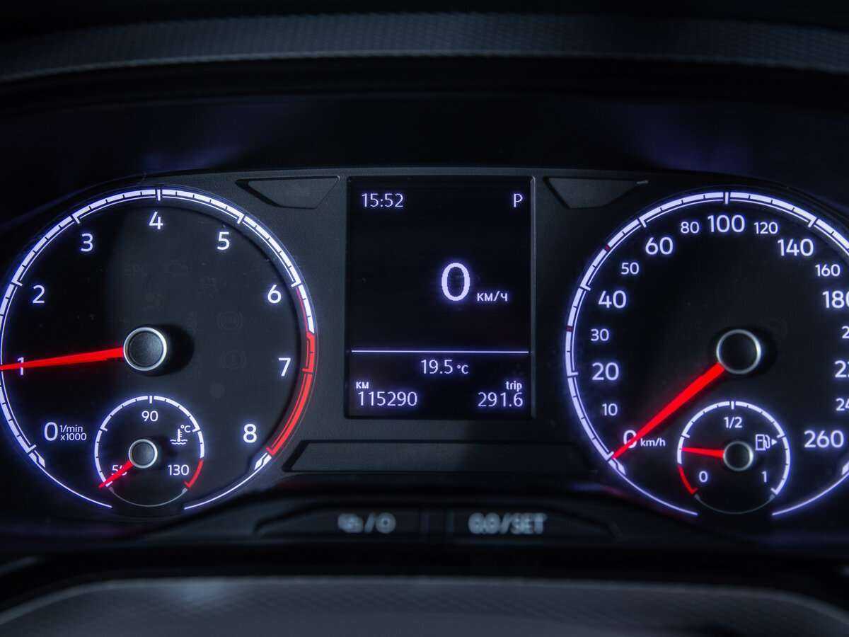 Купить Volkswagen Polo с пробегом. Фото: #11