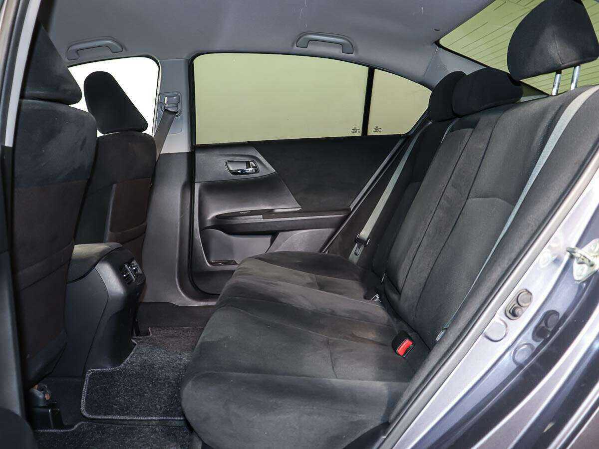 Купить Honda Accord с пробегом. Фото: #6