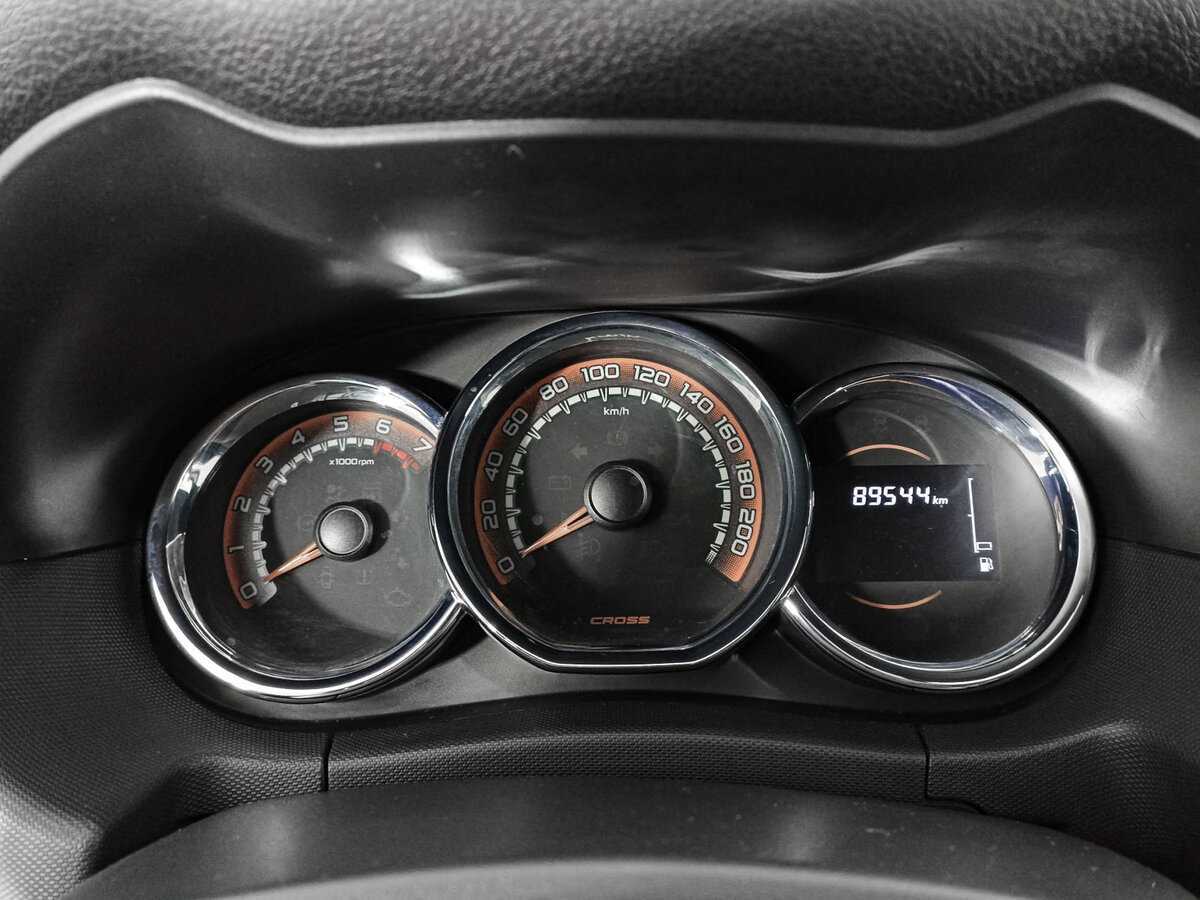 Купить Lada (ВАЗ) Largus с пробегом. Фото: #10