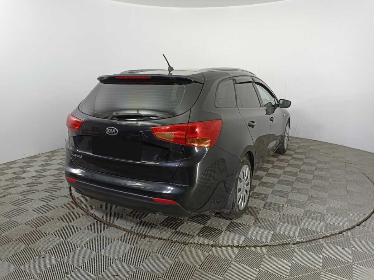 Купить Kia Ceed с пробегом. Фото: #3
