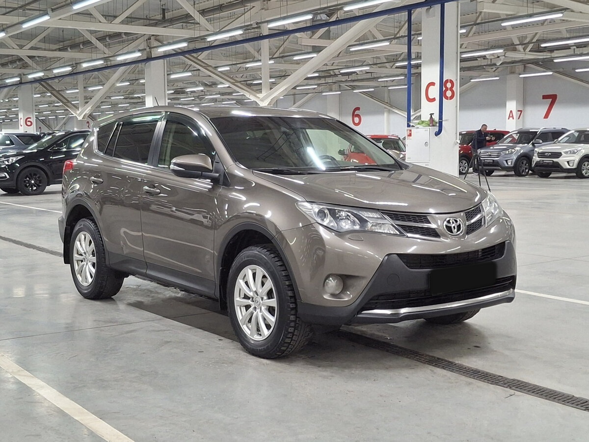 Купить Toyota RAV4 с пробегом. Фото: #2