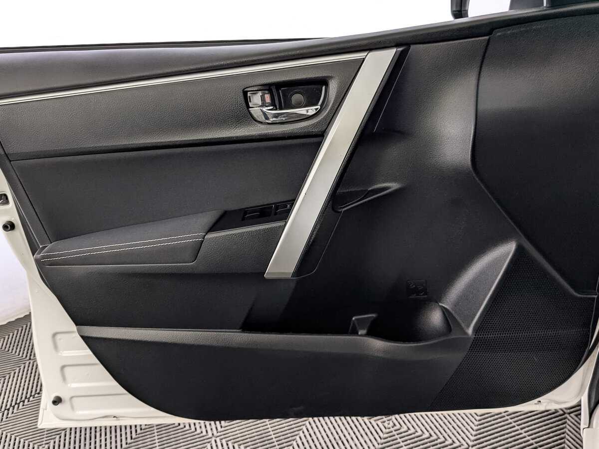 Купить Toyota Corolla с пробегом. Фото: #16