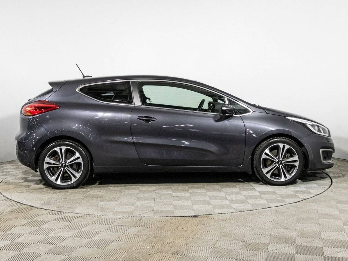 Купить Kia Ceed с пробегом. Фото: #3