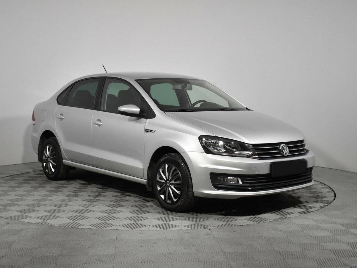 Купить Volkswagen Polo с пробегом. Фото: #2