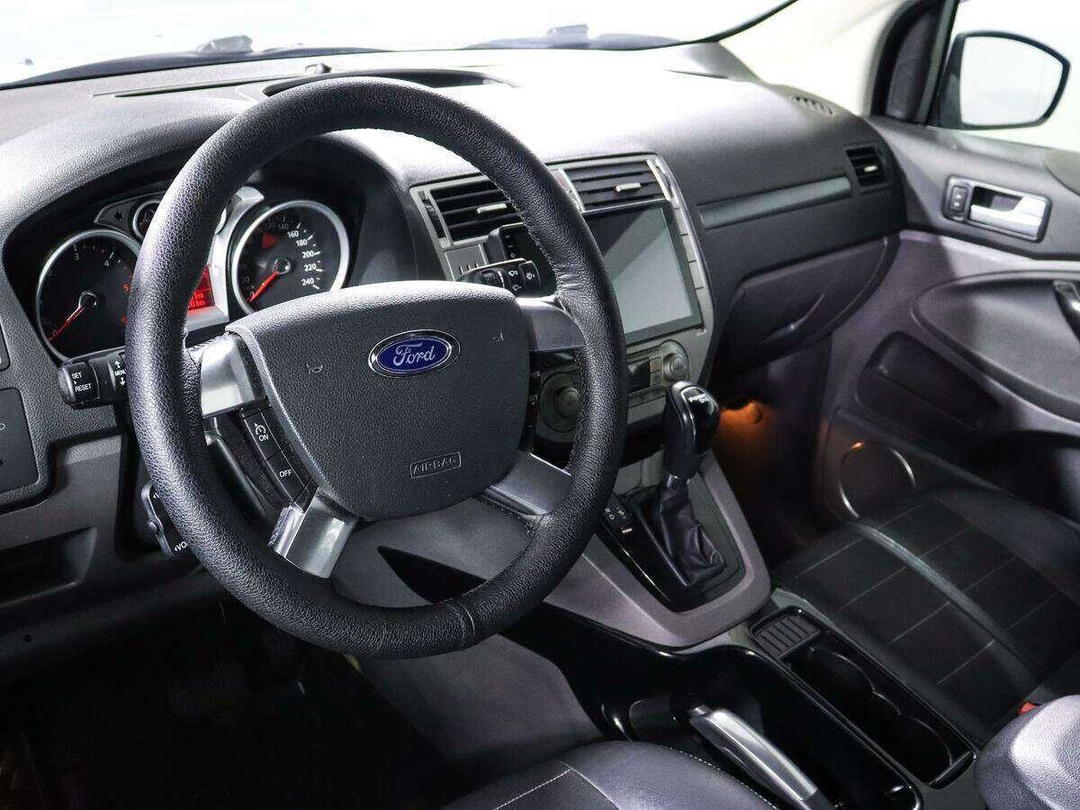 Купить Ford Kuga с пробегом. Фото: #11