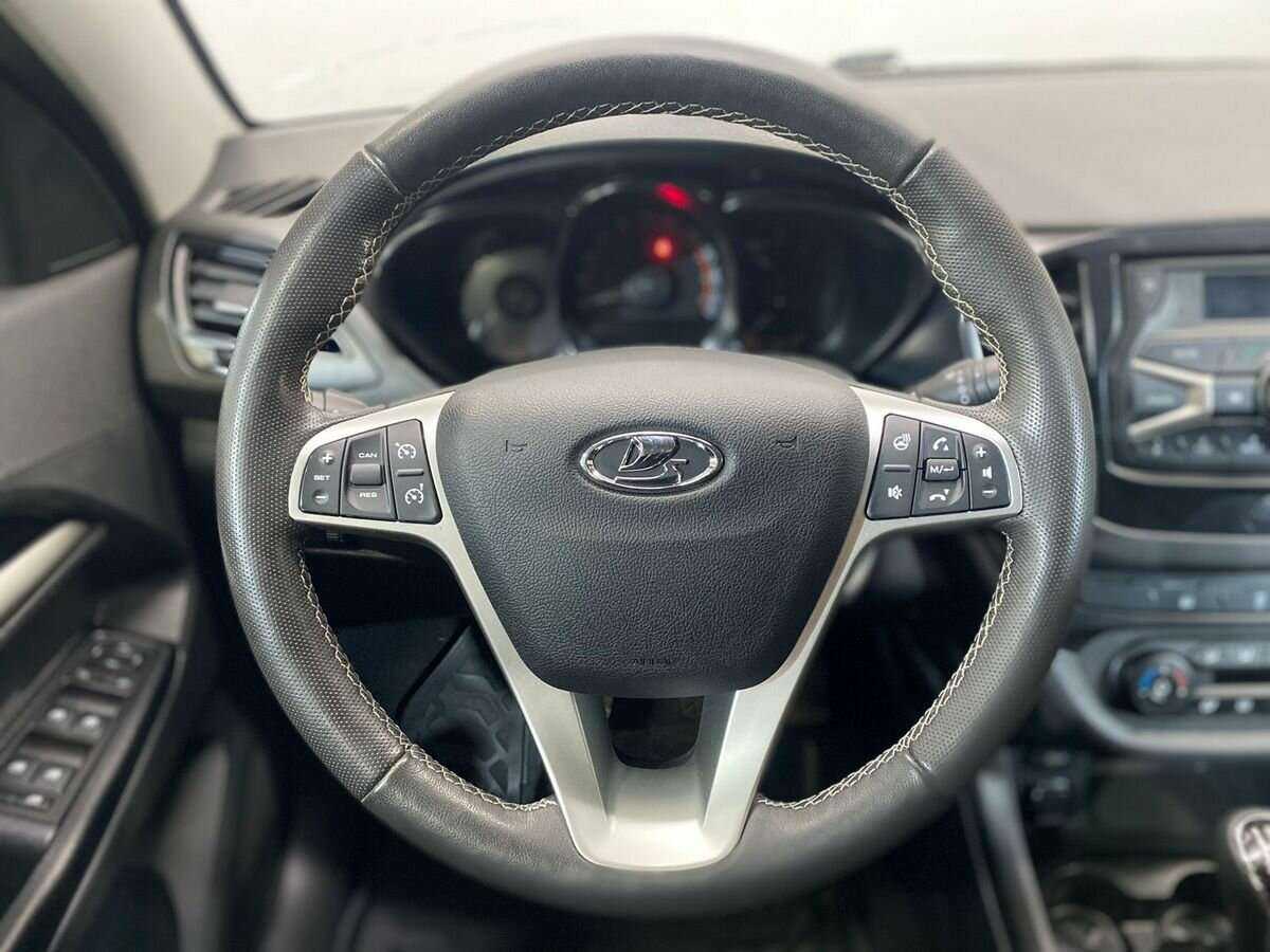 Купить Lada (ВАЗ) Vesta с пробегом. Фото: #11