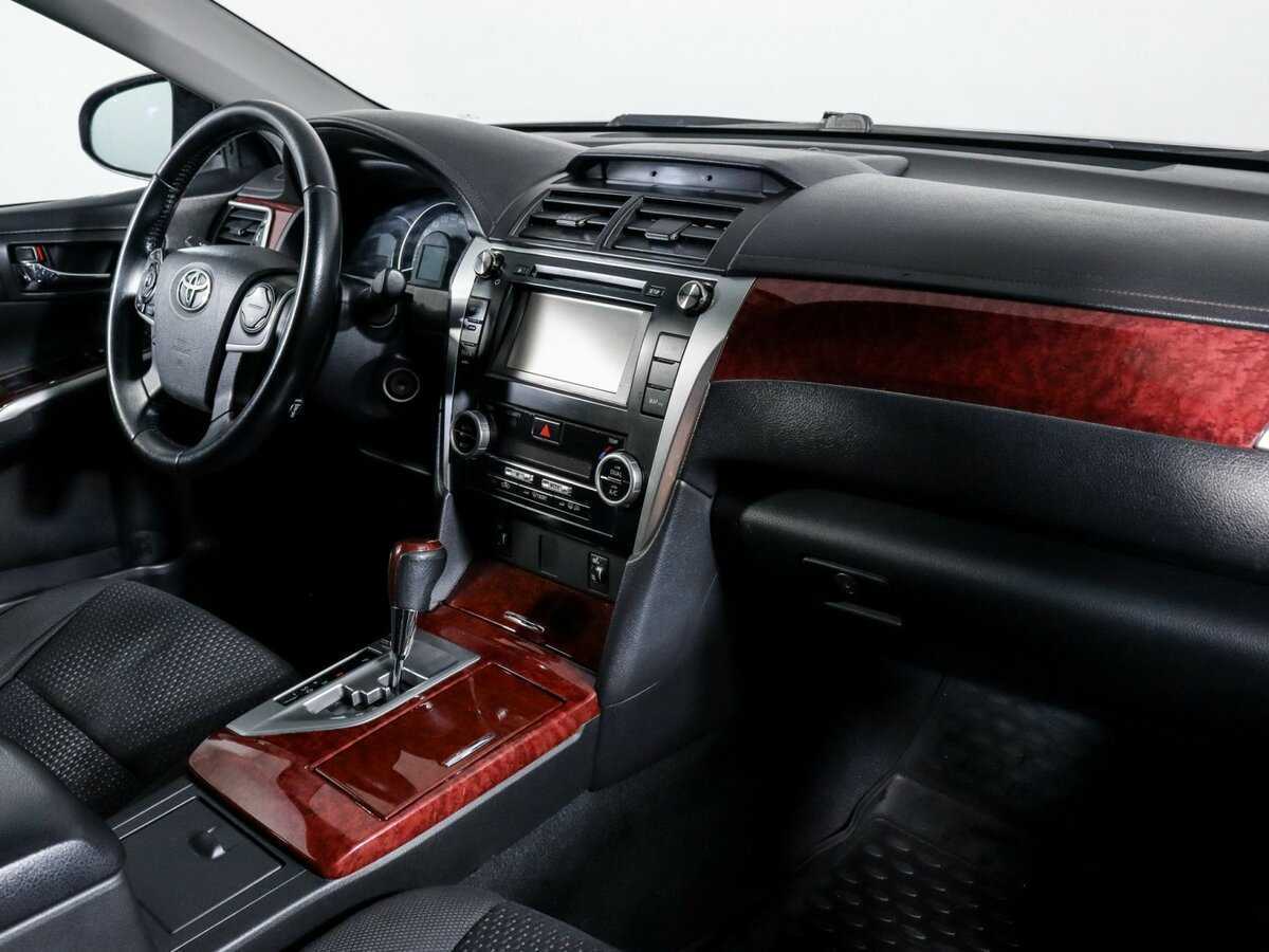 Купить Toyota Camry с пробегом. Фото: #8