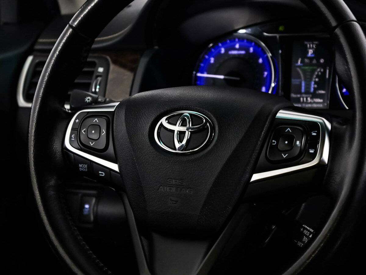 Купить Toyota Camry с пробегом. Фото: #9
