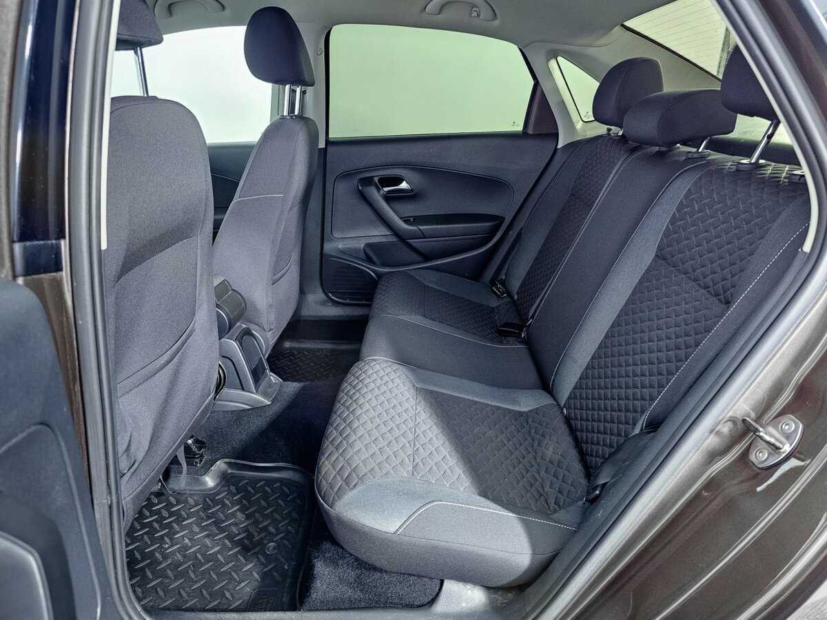 Купить Volkswagen Polo с пробегом. Фото: #11