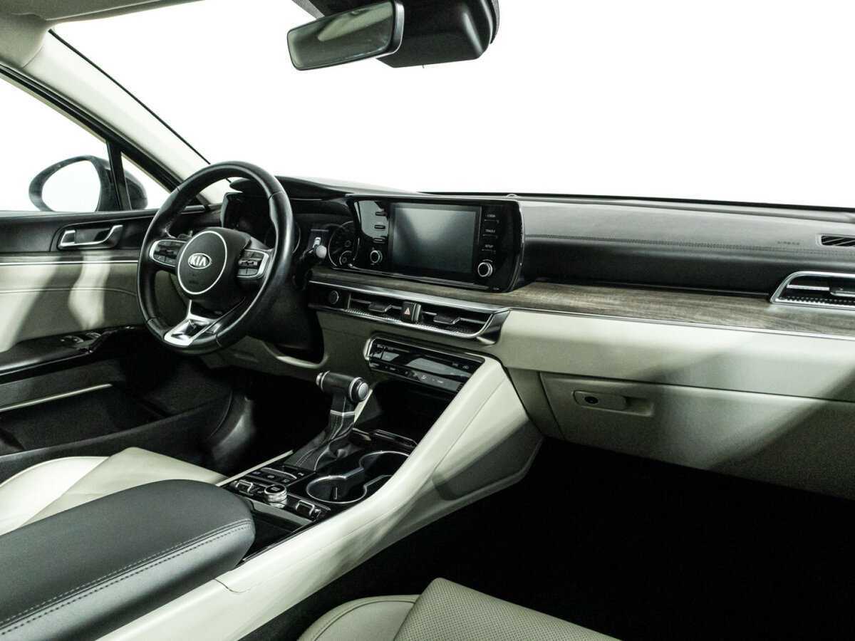 Купить Kia K5 с пробегом. Фото: #8