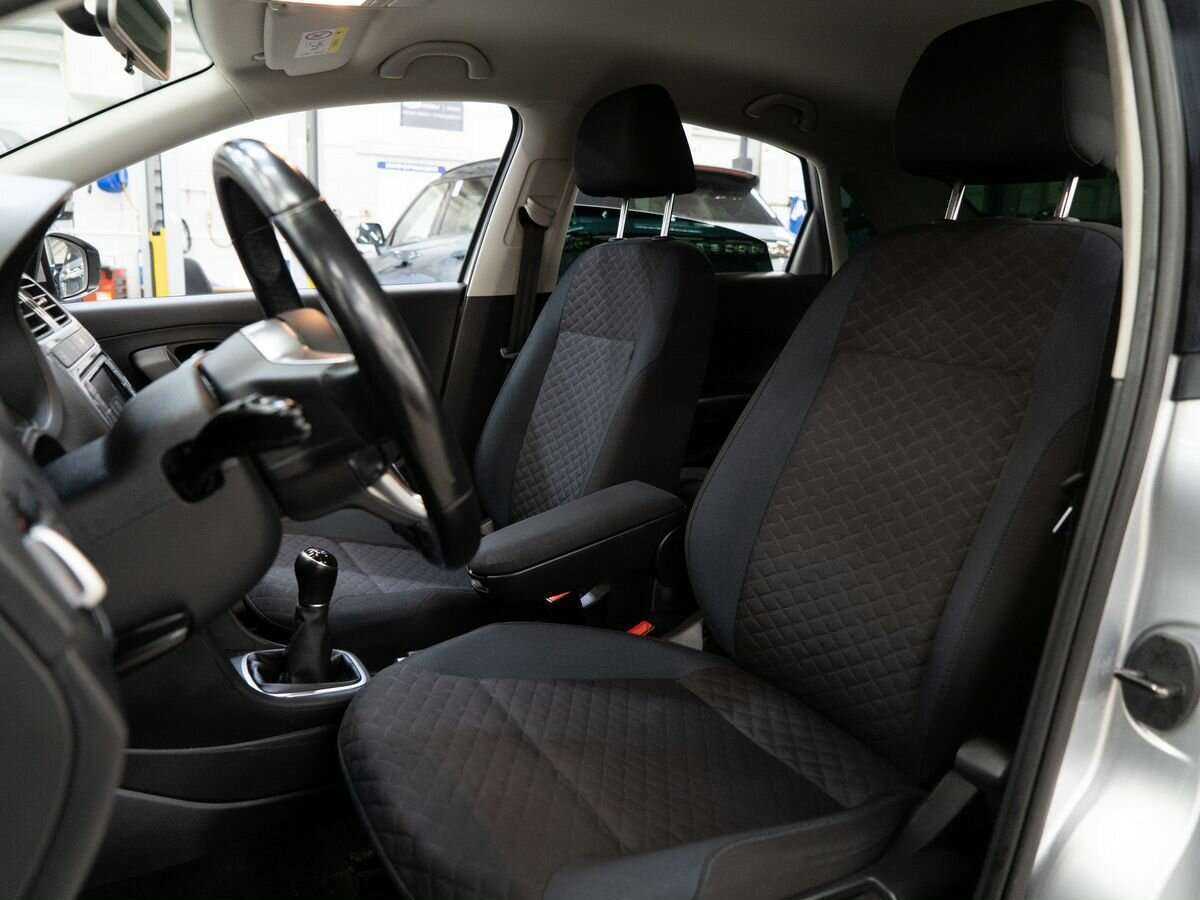 Купить Volkswagen Polo с пробегом. Фото: #5