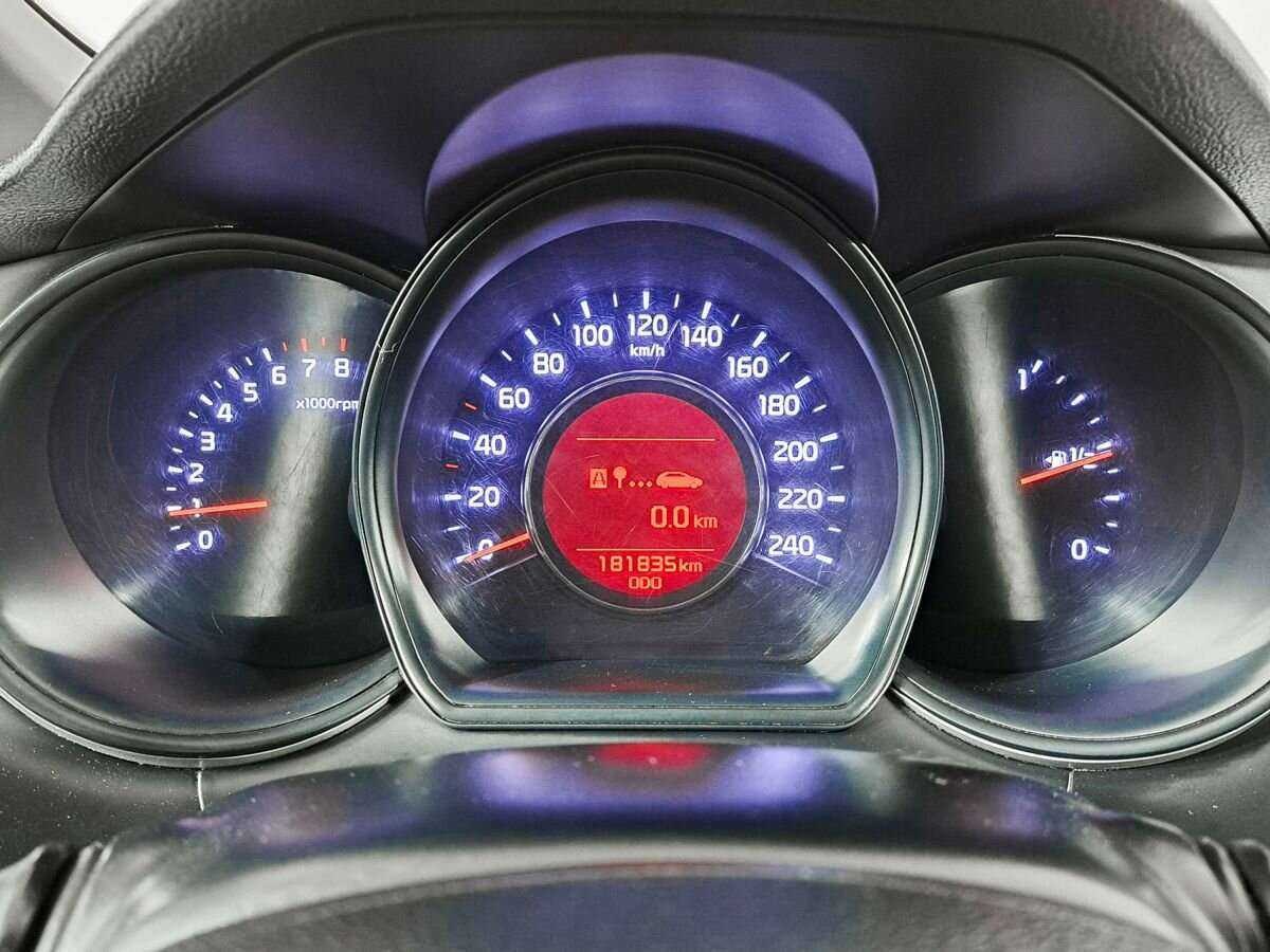 Купить Kia Ceed с пробегом. Фото: #10