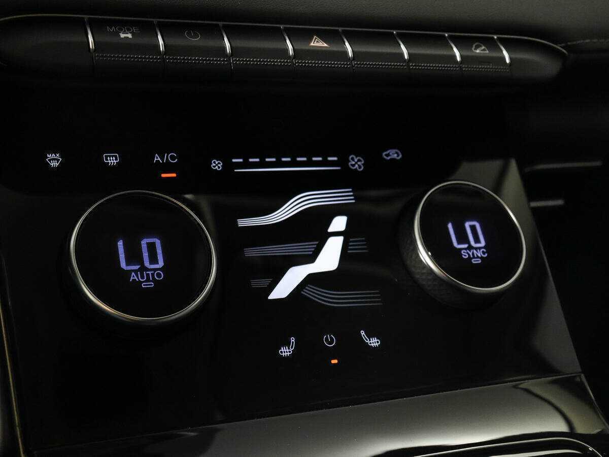 Купить EXEED LX с пробегом. Фото: #15