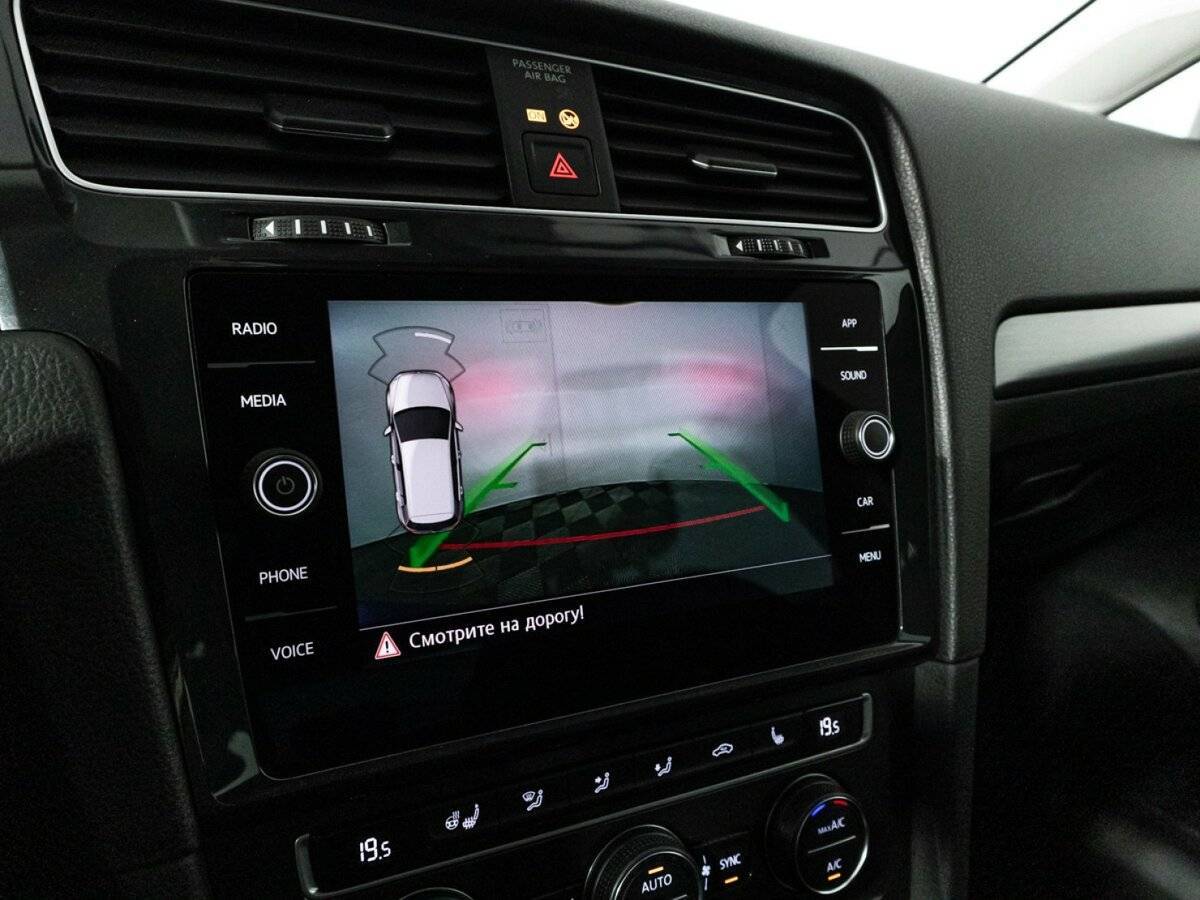 Купить Volkswagen Golf с пробегом. Фото: #16