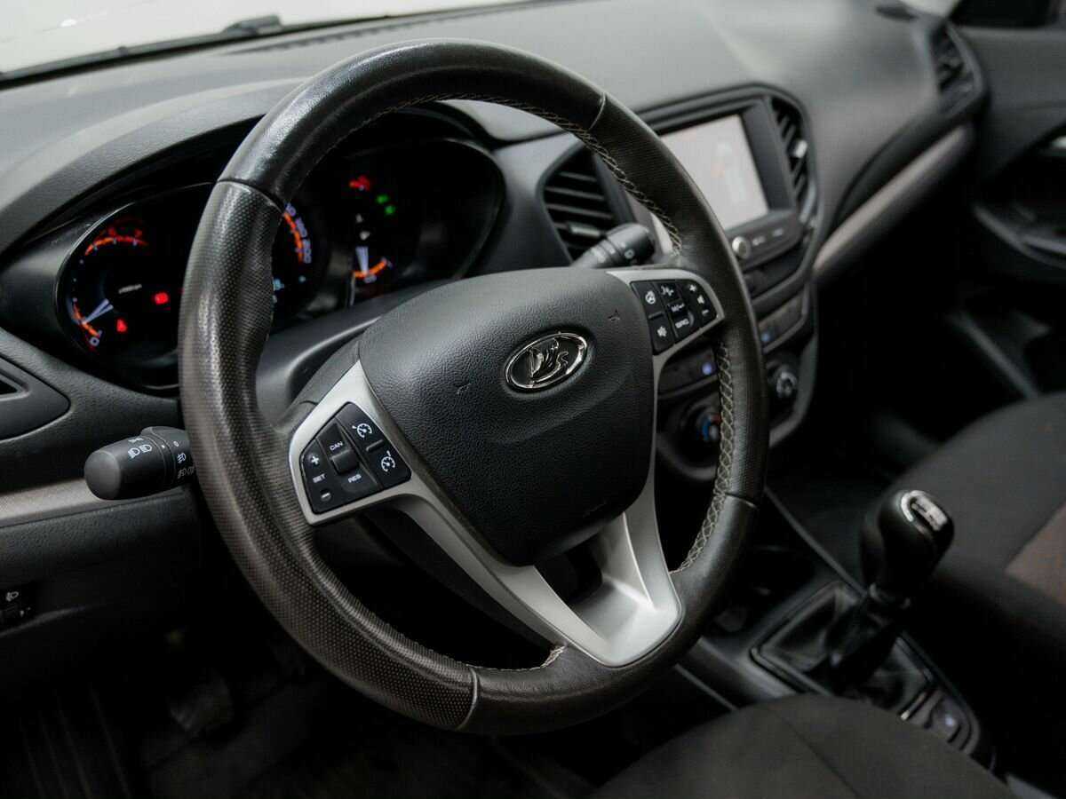 Купить Lada (ВАЗ) Vesta с пробегом. Фото: #11