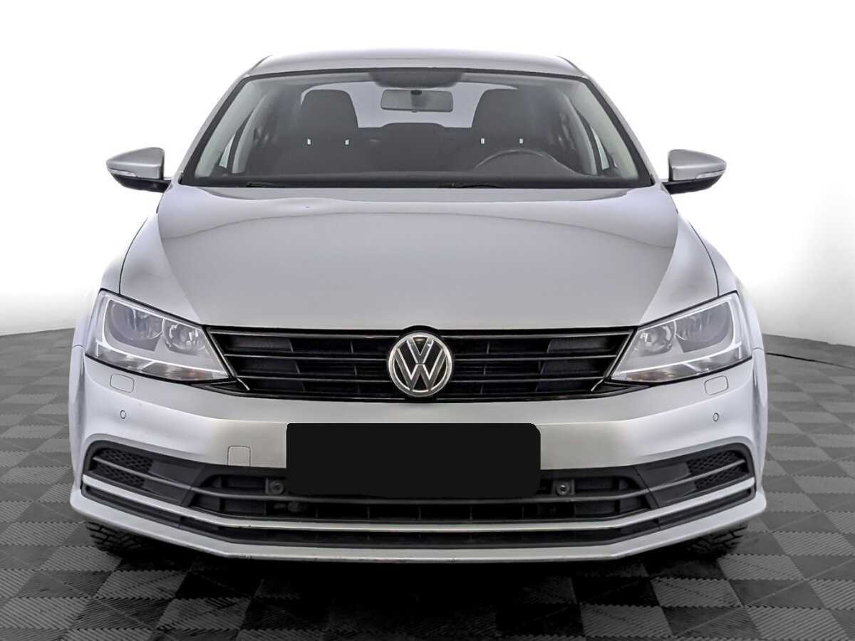 Купить Volkswagen Jetta с пробегом. Фото: #1